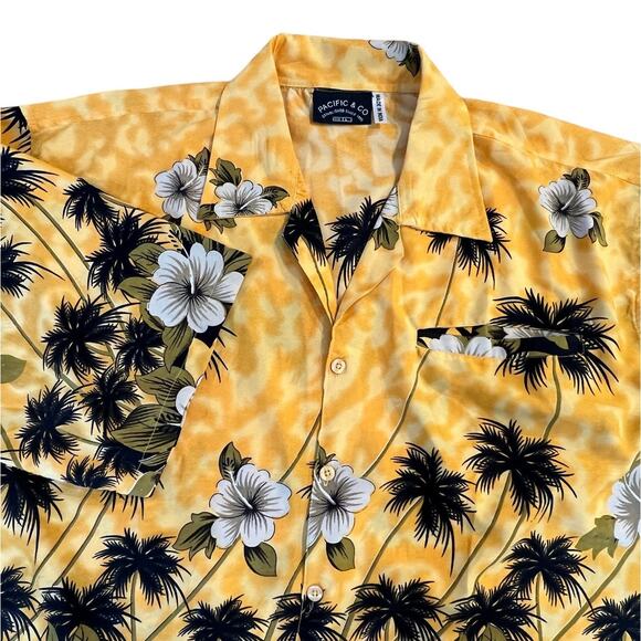 VTG Pacific & Co Hawaiian Shirt Men’s L Yellow Floral Palm Aloha Camp Collar Y2K - Picture 1 of 12